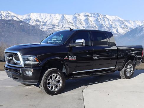 Used 2018 RAM 3500 Laramie Longhorn image 2