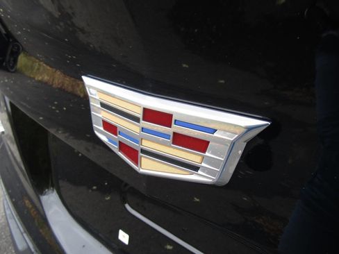 Used 2022 Cadillac XT4 Luxury AWD/4WD image 35