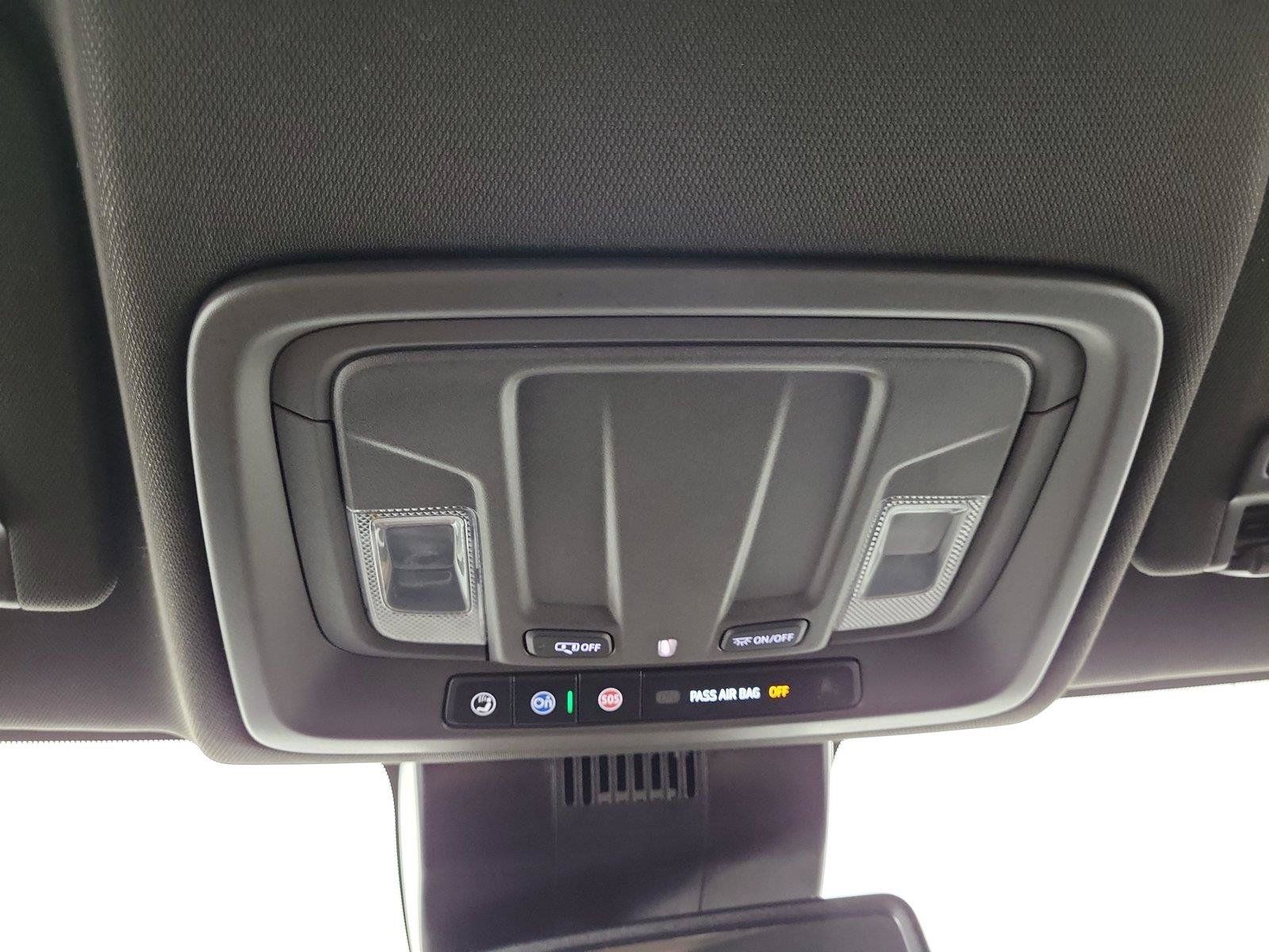Used 2025 GMC Sierra 1500 SLT RWD image 36