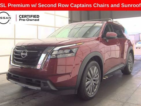 Certified 2025 Nissan Pathfinder SL w/ SL Premium Package AWD/4WD image 1