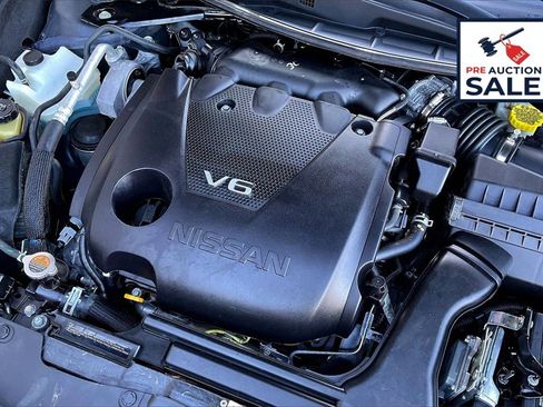 Used 2023 Nissan Maxima SV w/ Floor Mat Group image 30