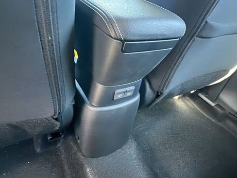 New 2025 Nissan Kicks Play S image 16