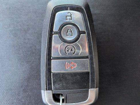 Used 2022 Ford Bronco Wildtrak AWD/4WD image 29