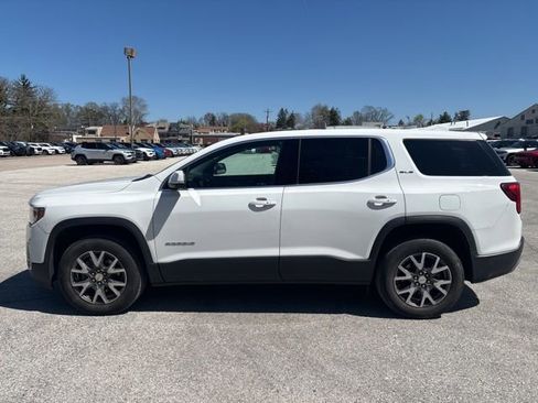 Used 2023 GMC Acadia SLE image 8