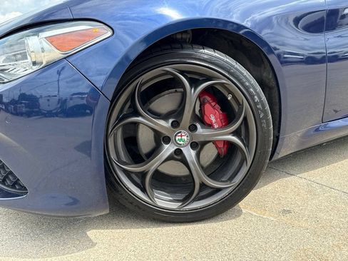 Used 2019 Alfa Romeo Giulia Ti Sport w/ Quick Order Package 22S Sport AWD/4WD image 55