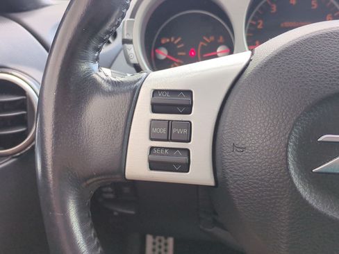 Used 2006 Nissan 350Z Grand Touring RWD image 19