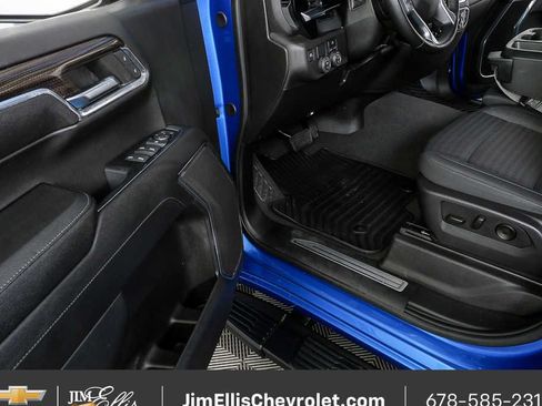 Used 2024 Chevrolet Silverado 1500 RST RWD image 7