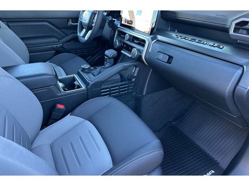 New 2026 Toyota Tacoma TRD Off-Road AWD/4WD image 15
