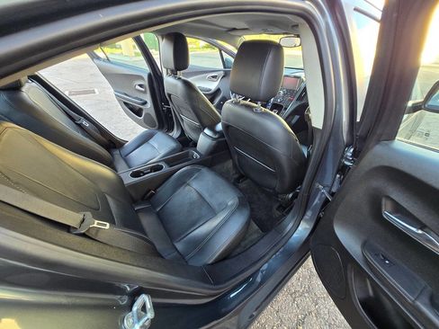 Used 2011 Chevrolet Volt Premium w/ Premium Trim Package image 30