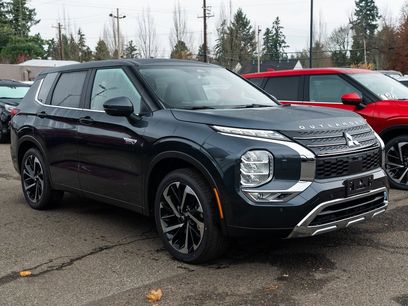 New 2025 Mitsubishi Outlander SE