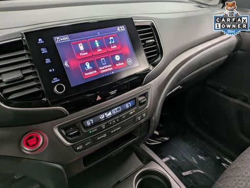 Used 2023 Honda Ridgeline Sport image 10
