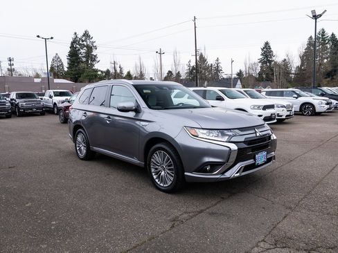 Used 2022 Mitsubishi Outlander LE image 26