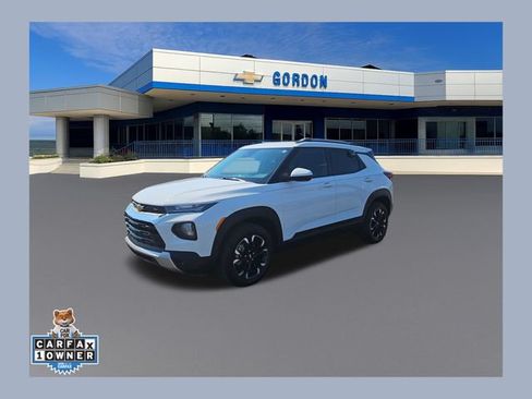 Used 2023 Chevrolet TrailBlazer LT w/ Convenience Package AWD/4WD image 1