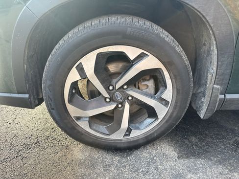 Used 2024 Subaru Forester Touring image 3