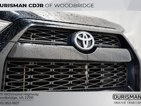 Used 2016 Toyota 4Runner SR5 image 7