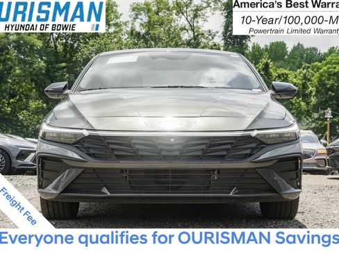 New 2025 Hyundai Elantra SEL image 2