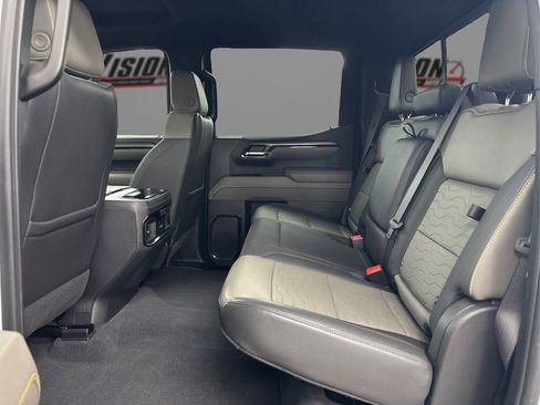 Used 2024 Chevrolet Silverado 1500 ZR2 w/ Technology Package image 10