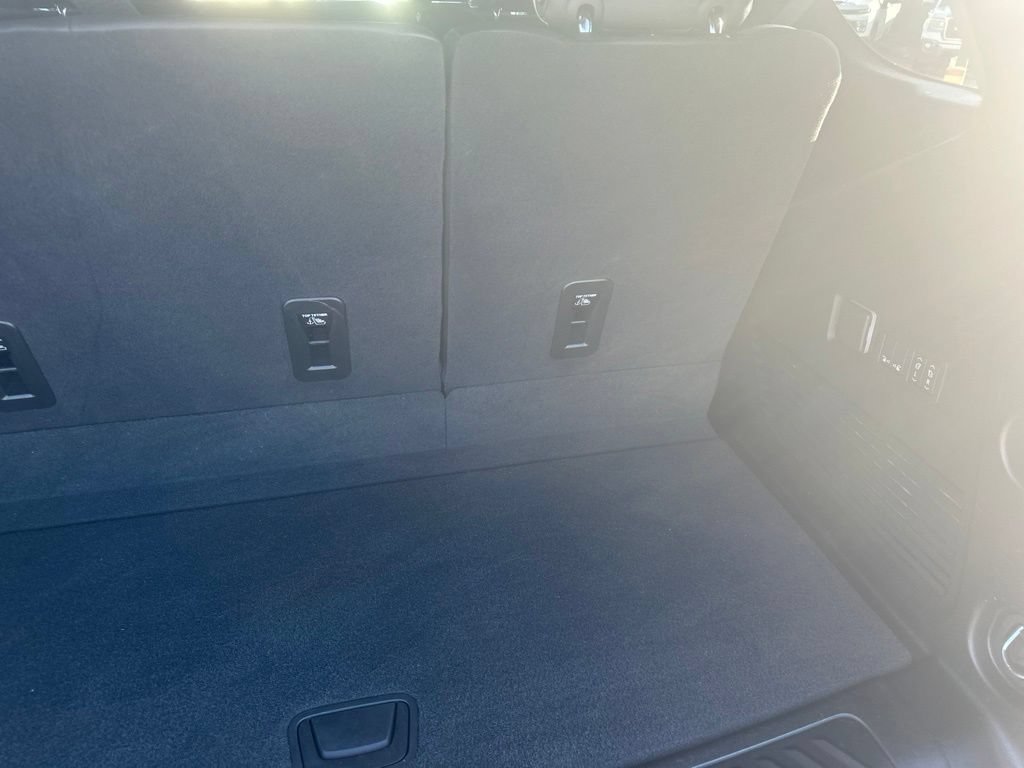 Certified 2025 GMC Yukon Elevation AWD/4WD image 21
