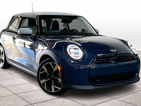 Used 2025 MINI Cooper S image 2