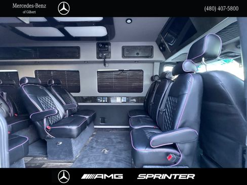 Used 2019 Mercedes-Benz Sprinter 170 image 12