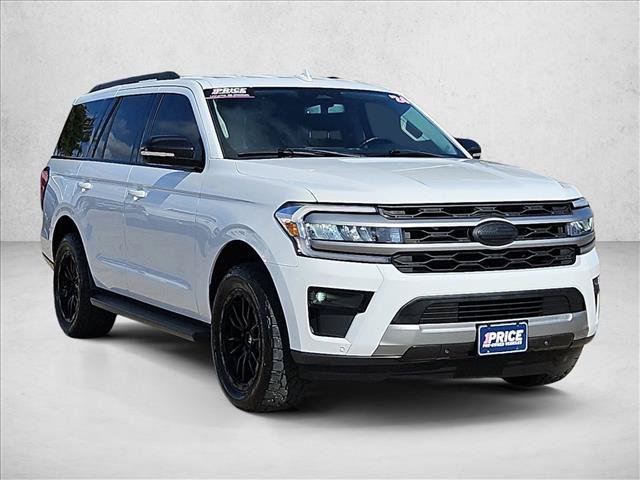 Used 2024 Ford Expedition XLT RWD image 3