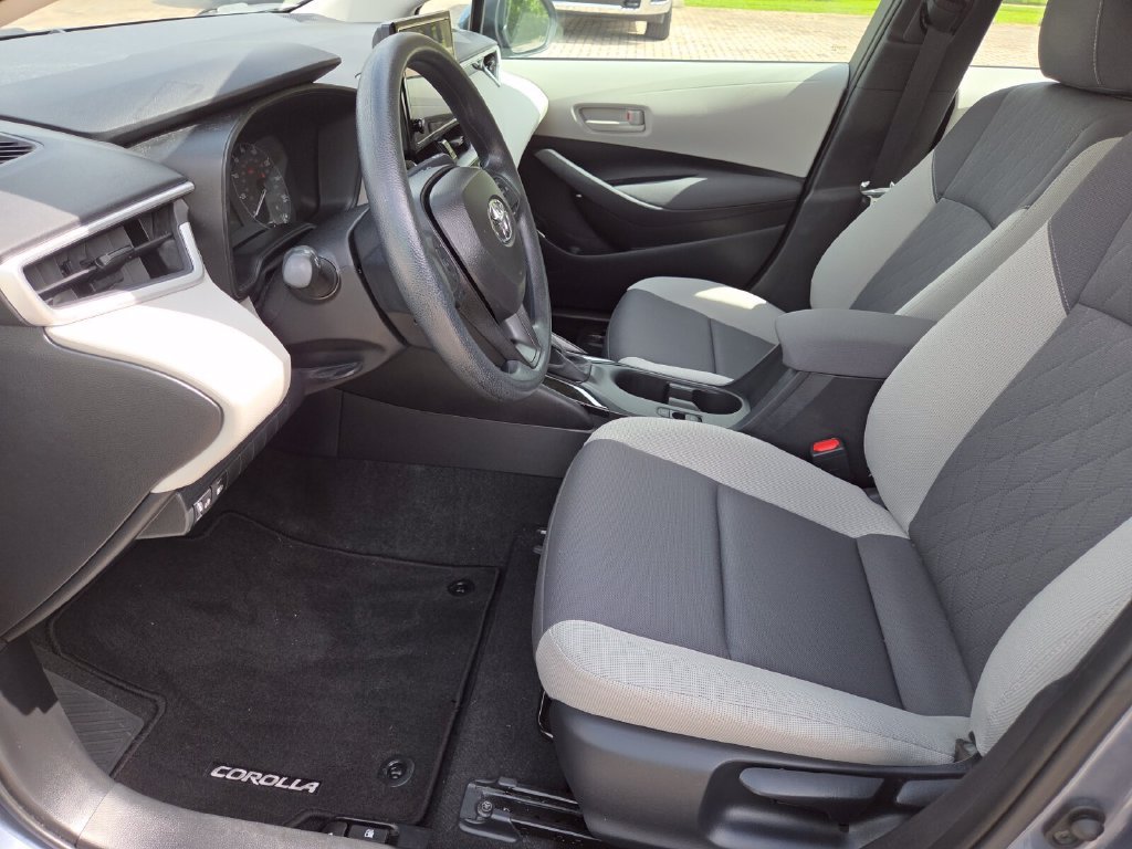 Certified 2025 Toyota Corolla LE w/ Convenience Package FWD image 24
