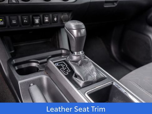 Used 2019 Toyota Tacoma TRD Sport w/ Technology Package AWD/4WD image 24