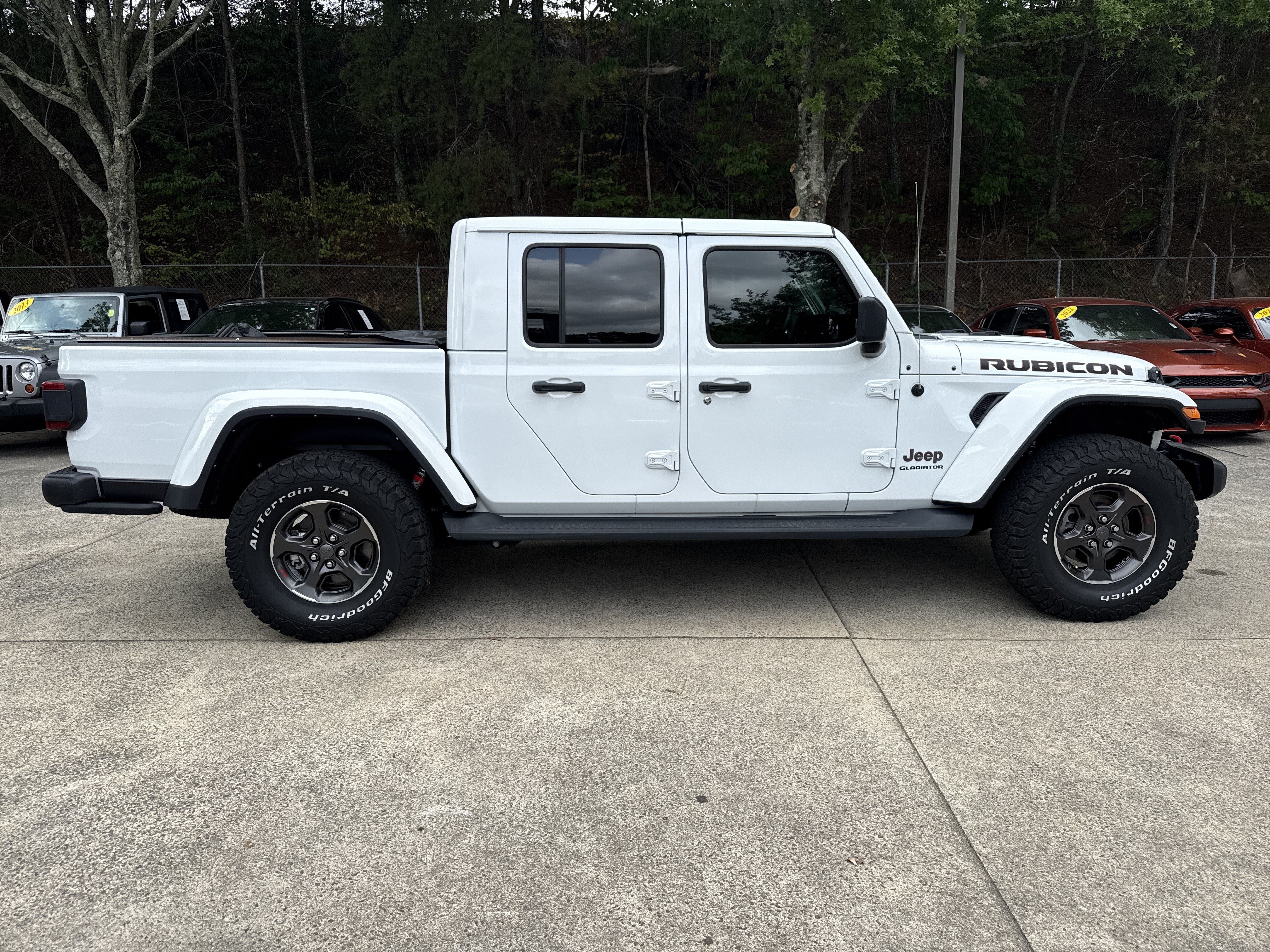Used 2021 Jeep Gladiator Rubicon AWD/4WD image 8