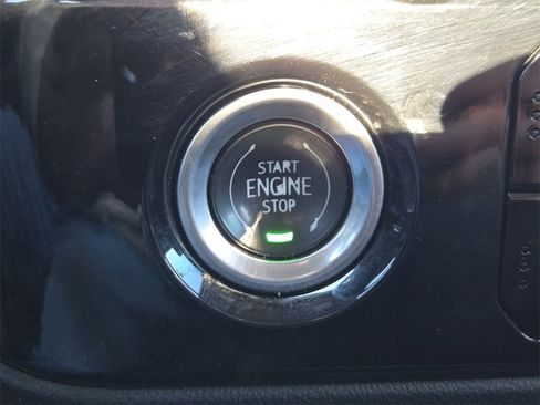 Used 2022 Chevrolet Silverado 1500 RST image 16