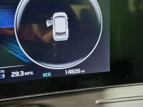 Used 2024 Kia Sportage SX Prestige image 12