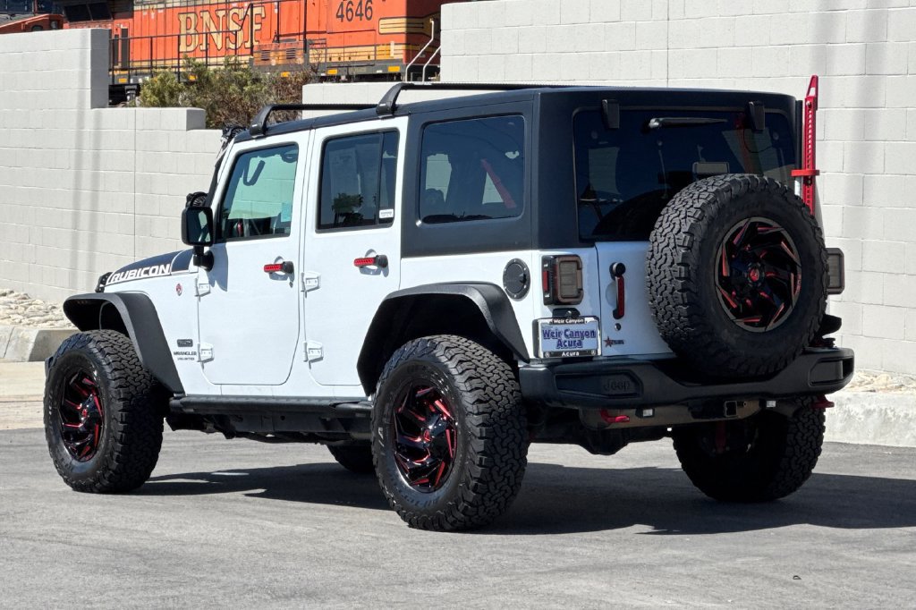Used 2017 Jeep Wrangler Unlimited Rubicon AWD/4WD image 6