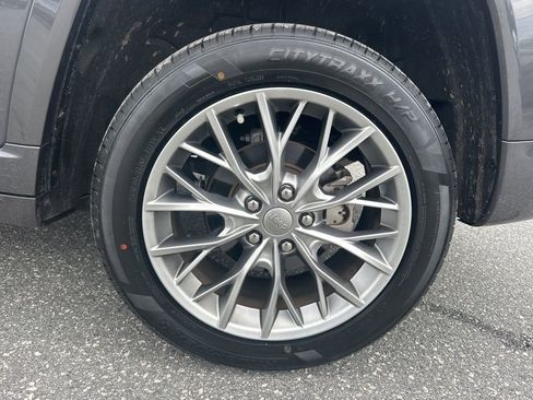 Used 2022 Jeep Grand Cherokee Summit w/ Adv Protech Group IV image 34