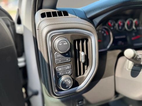 Used 2020 Chevrolet Silverado 1500 RST AWD/4WD image 18