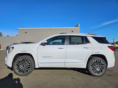 New 2026 GMC Terrain Denali image 2