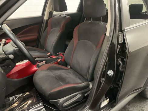 Used 2015 Nissan Juke SV w/ Technology Package image 14