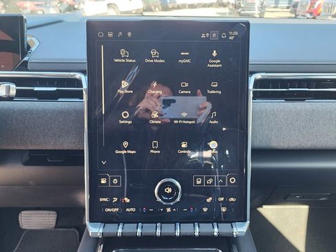 New 2026 GMC Sierra EV Elevation image 29