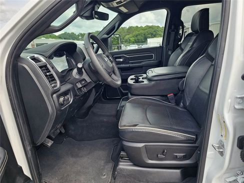 Certified 2026 RAM 2500 Laramie AWD/4WD image 37