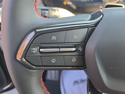 New 2026 Chevrolet Traverse RS image 18