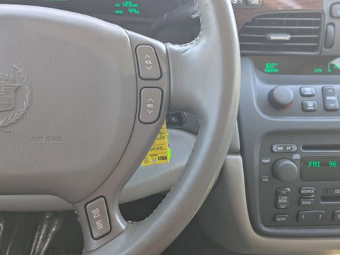 Used 2000 Cadillac De Ville w/ Comfort/Convenience Pkg image 22