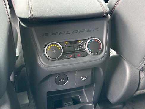New 2026 Ford Explorer ST-Line w/ ST-Line Street Pack RWD image 18