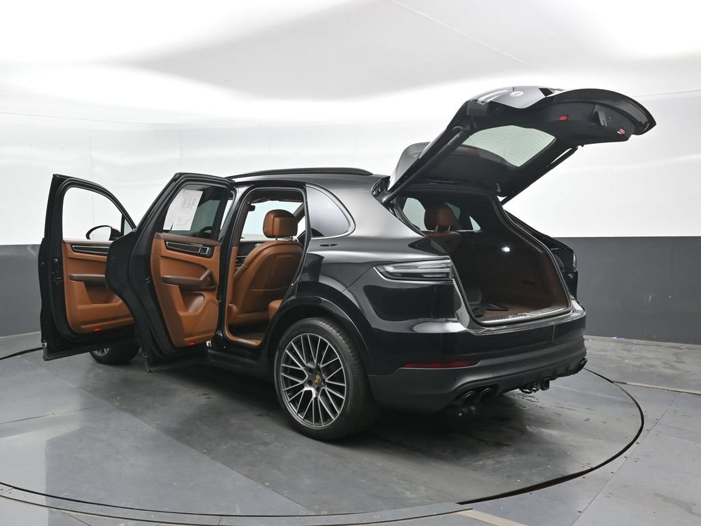 Used 2023 Porsche Cayenne AWD/4WD image 49