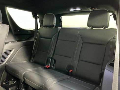 Used 2023 GMC Yukon SLT RWD image 26
