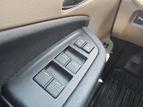 Used 2019 Honda Pilot Touring image 32