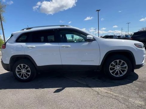 Used 2021 Jeep Cherokee Latitude Lux w/ Sun & Sound Group AWD/4WD image 9