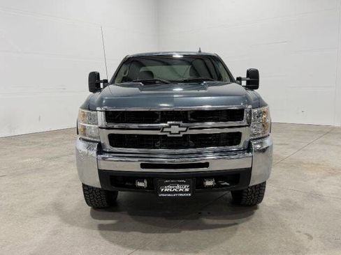 Used 2007 Chevrolet Silverado 2500 LT w/ Suspension Package, Off-Road image 3