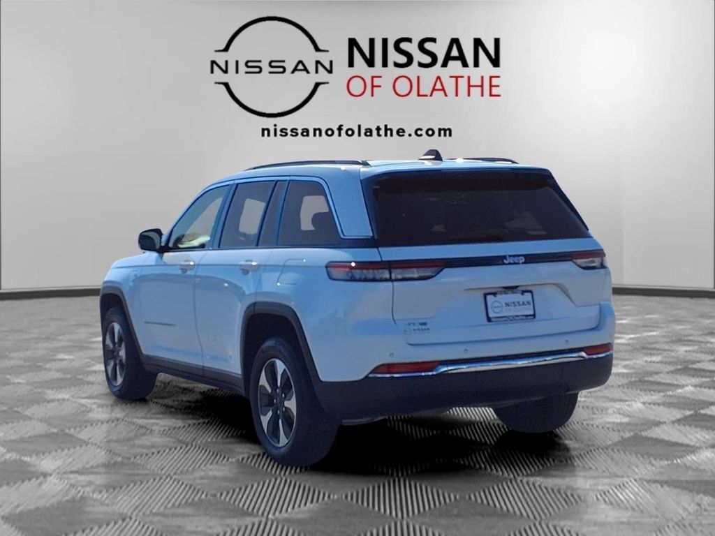 Used 2024 Jeep Grand Cherokee Limited 4xe AWD/4WD image 5