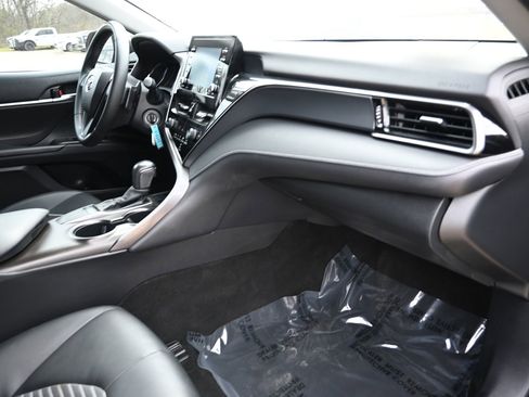 Used 2023 Toyota Camry SE FWD image 23