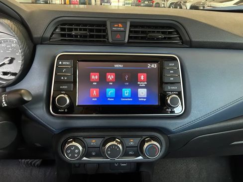 Used 2025 Nissan Versa SV FWD image 24