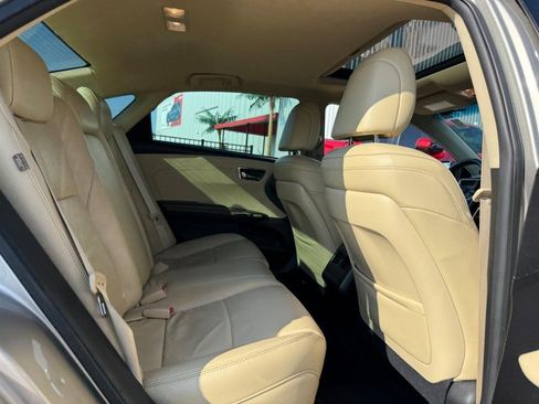 Used 2013 Toyota Avalon XLE Premium FWD image 11