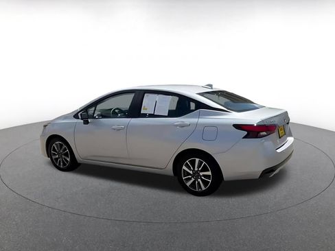 Used 2025 Nissan Versa SV FWD image 10